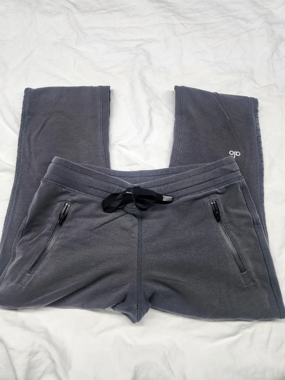 ALO Yoga Charcoal Ribbed Knee Joggers